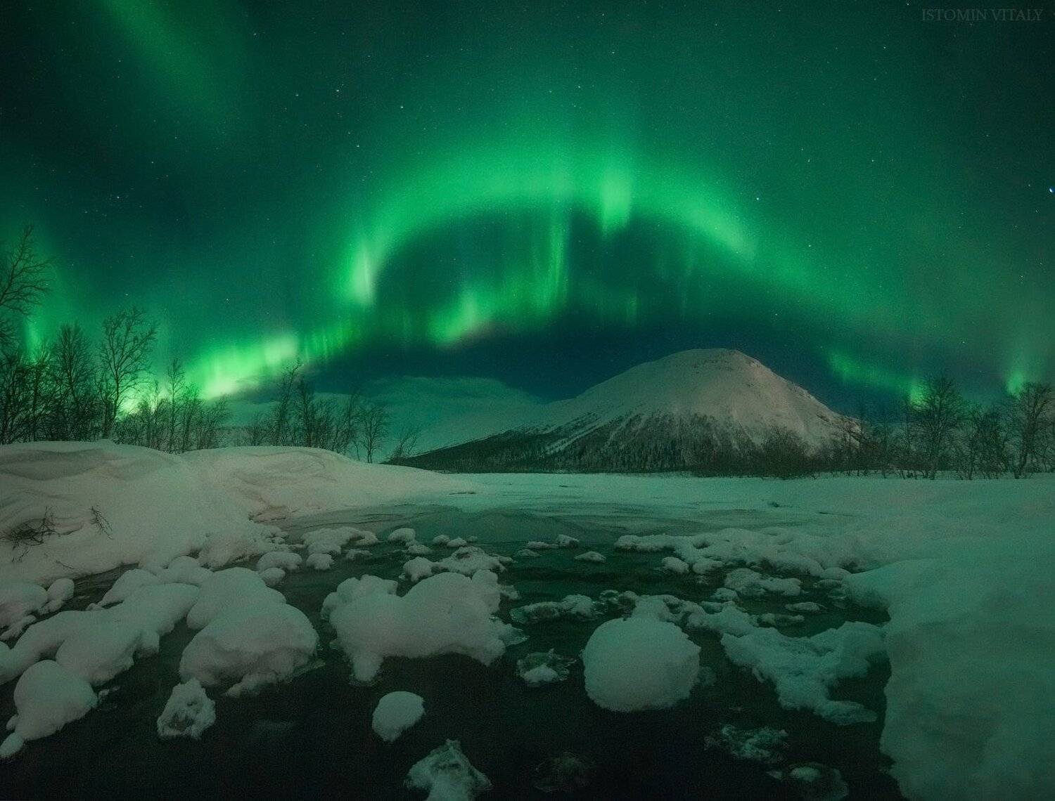 пейзаж,сияние,россия,весна,снег,звезды,красиво,горы,вода,цвет,свет,кольский,север, Виталий Истомин
