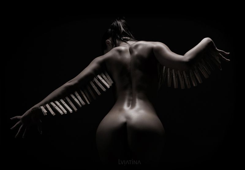 nude artnude artnudephotography finenudes fineartnude woman bodycurves bodybaeuty  фото превью