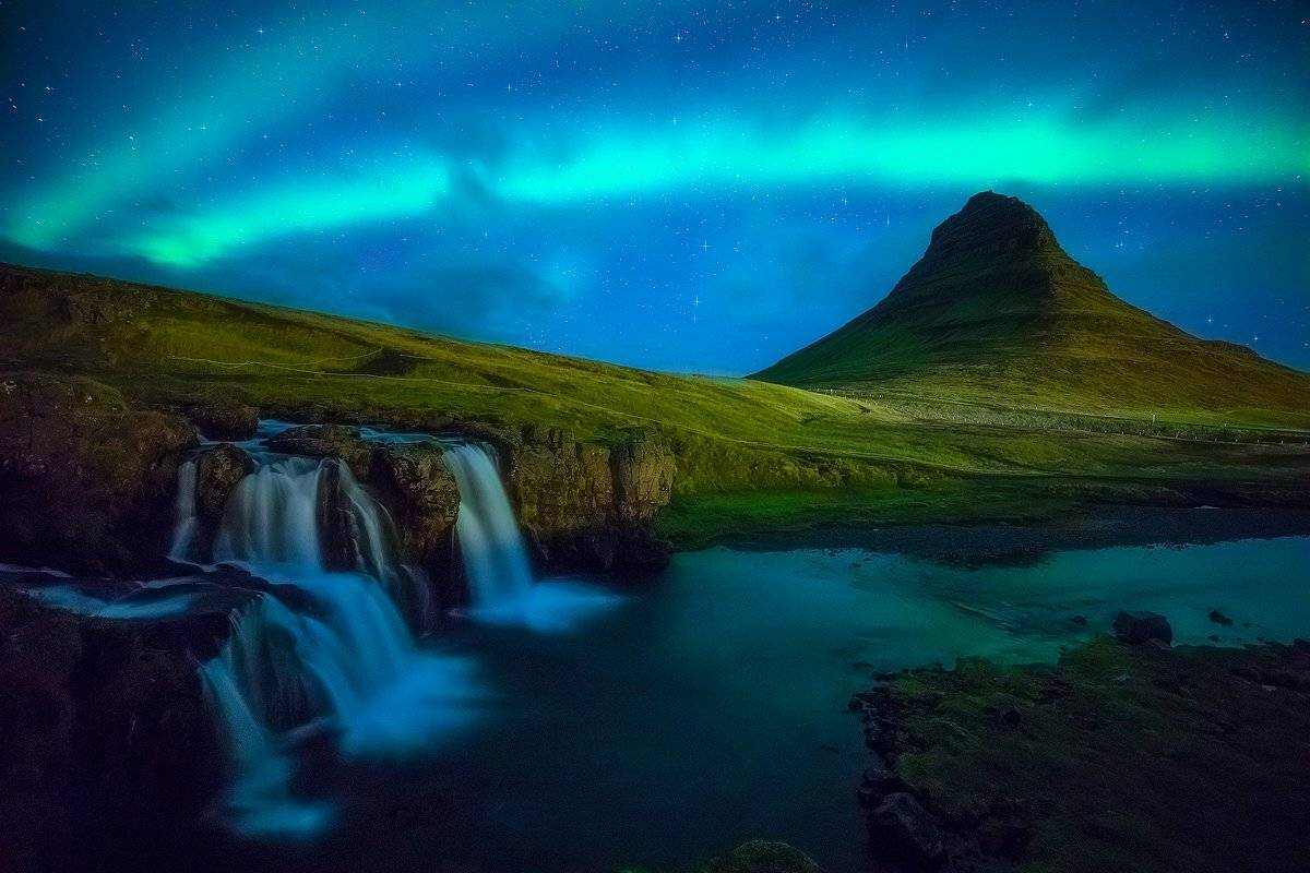 kirkjufell iceland aurora borealis night landscape waterfall , Roberto Pavic