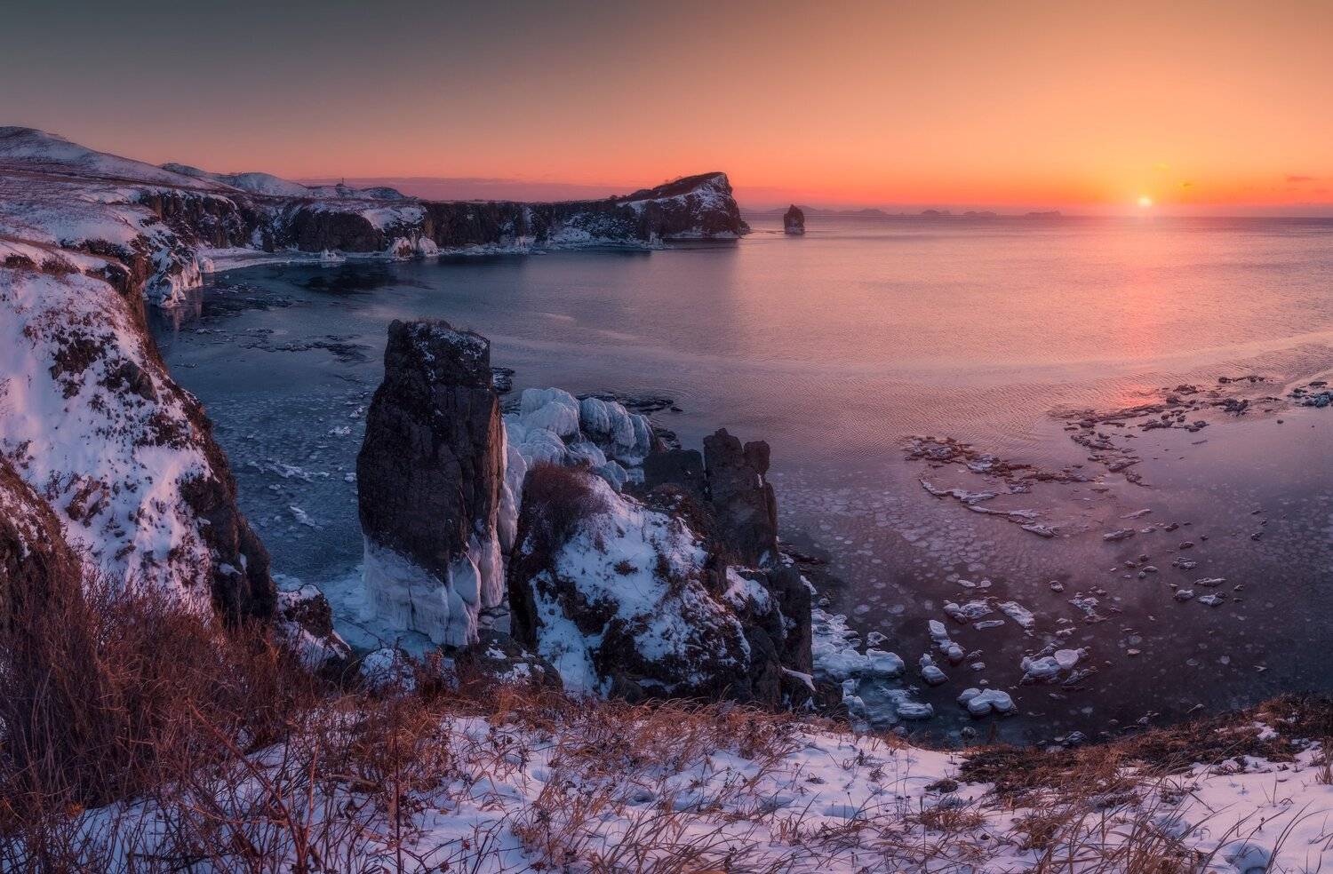 утро, море, скалы, лёд, восход, Андрей Кровлин