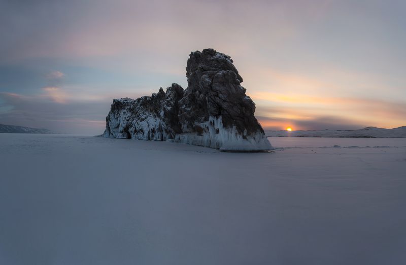 байкал, лед, скалы, снег, восход, простор Байкал фото превью