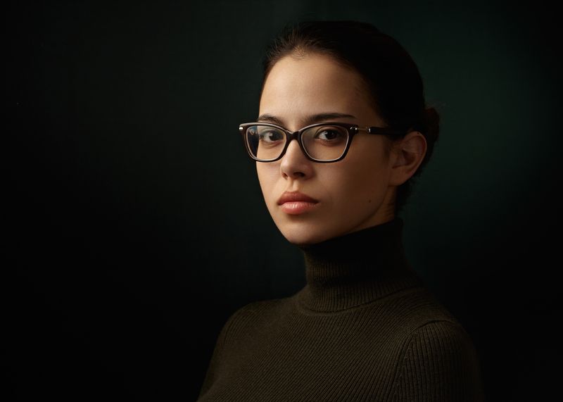 Портрет Лены фото превью