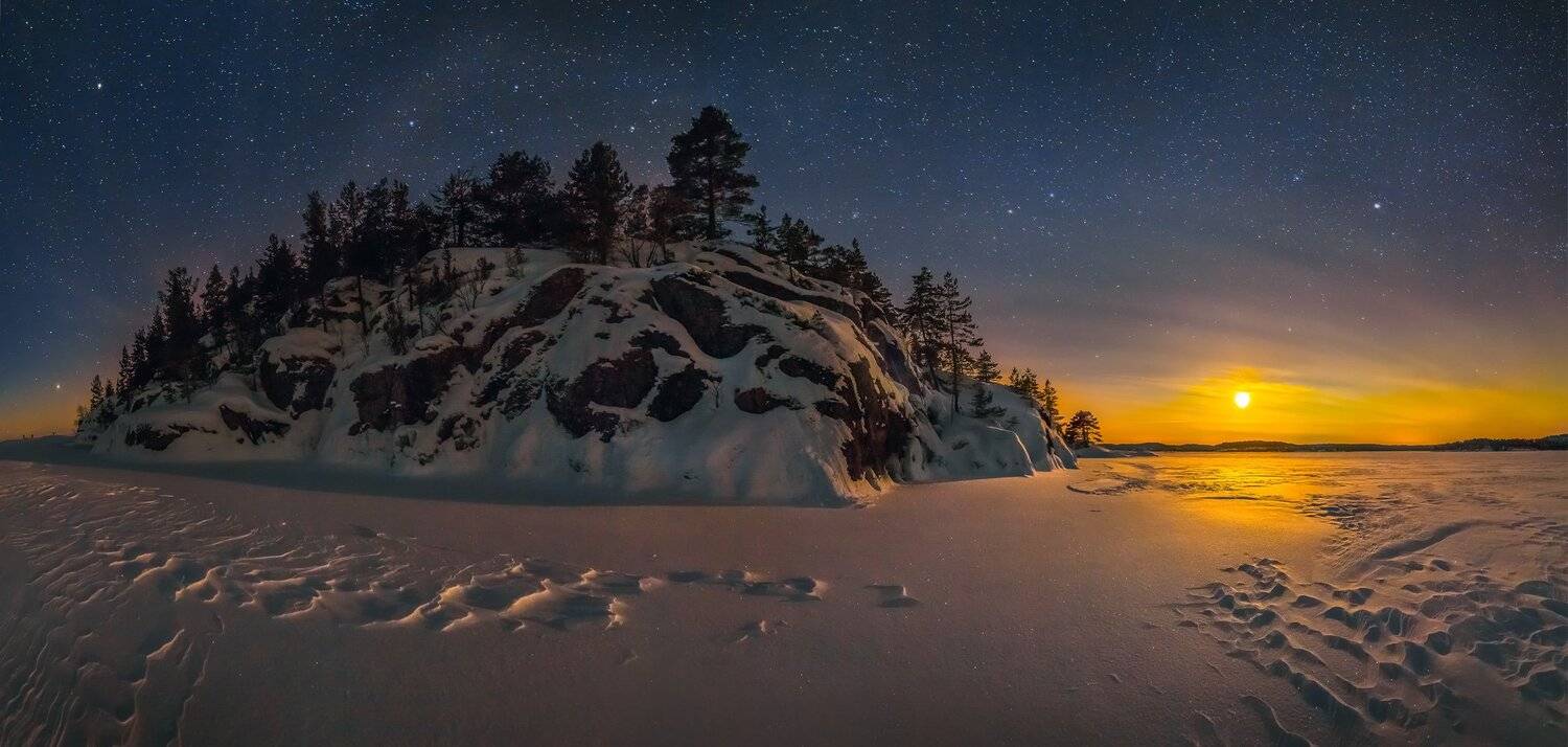 ладожское озеро, карелия, остров, снег, фототур, шхеры, ночь, звёзды, луна, север, сосна, облака., Лашков Фёдор