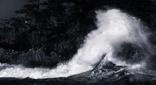 Crash of the waves and waves