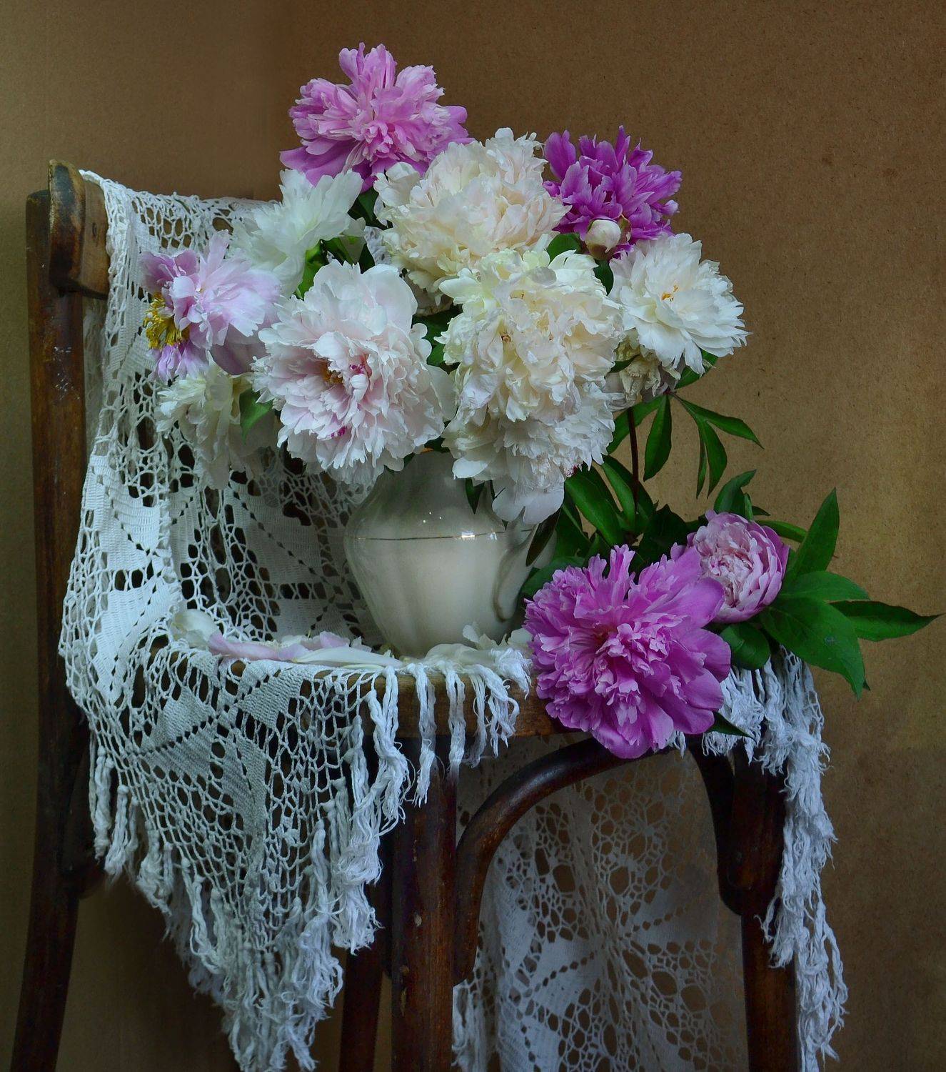 still life, натюрморт, букет, июнь, лето, пионы, скатерть, фото натюрморт, цветы, Колова Валентина