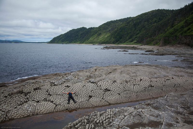 Россия, Дальний Восток, Кунашир, Столбчатый Мыс Столбчатый, остров Кунашир фото превью