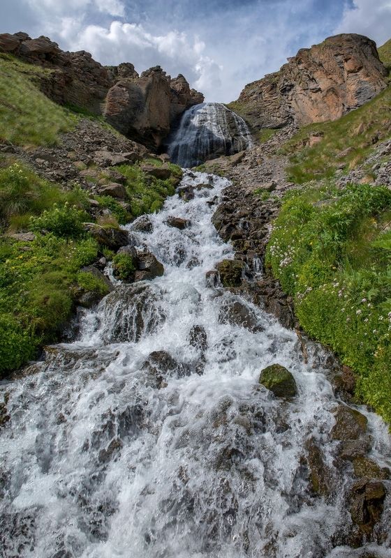 водопад  Девичьи косы фото превью