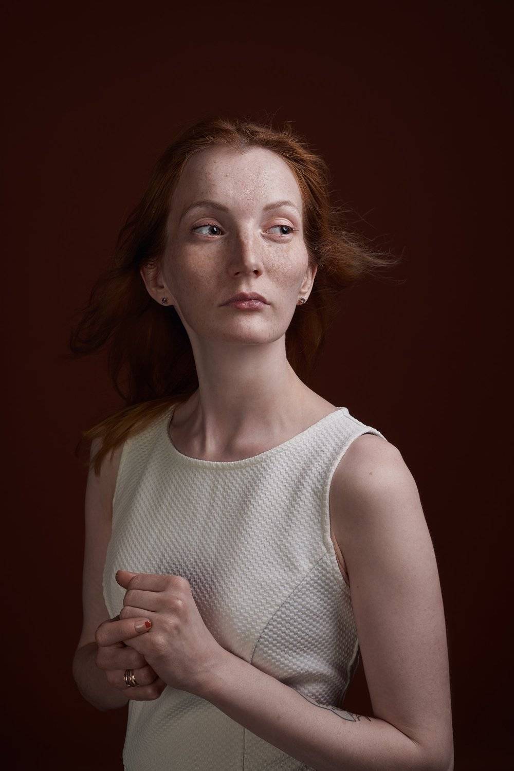 redhair,freckles,freckled,веснушки,рыжая,portrait,flowers,dress,octobox,softbox,studio,profoto,backdrops,flag,fashion,emotional,beauty,beautiful,female,girl,pretty,девушка,красивая,платье,глаза,эмоции,студия, Fiyah Макс
