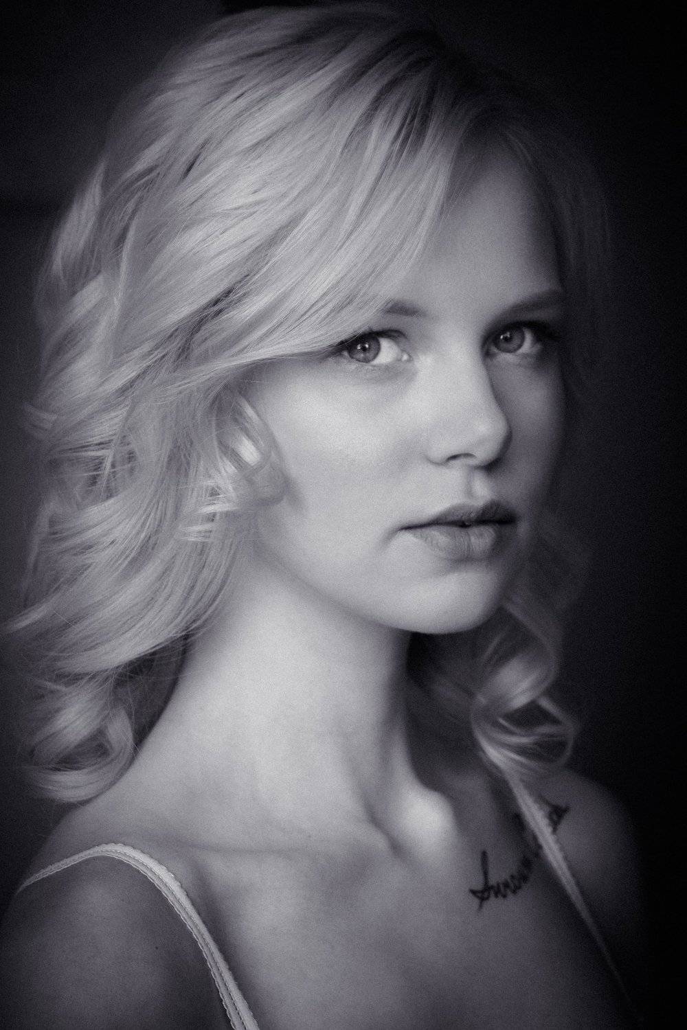 девушка, портрет ч/б, блондинка, глаза, лицо, красивая, girl, portrait, young, monochrome, female, eyes, face, beauty, pretty, underwear, Maximus&copy;