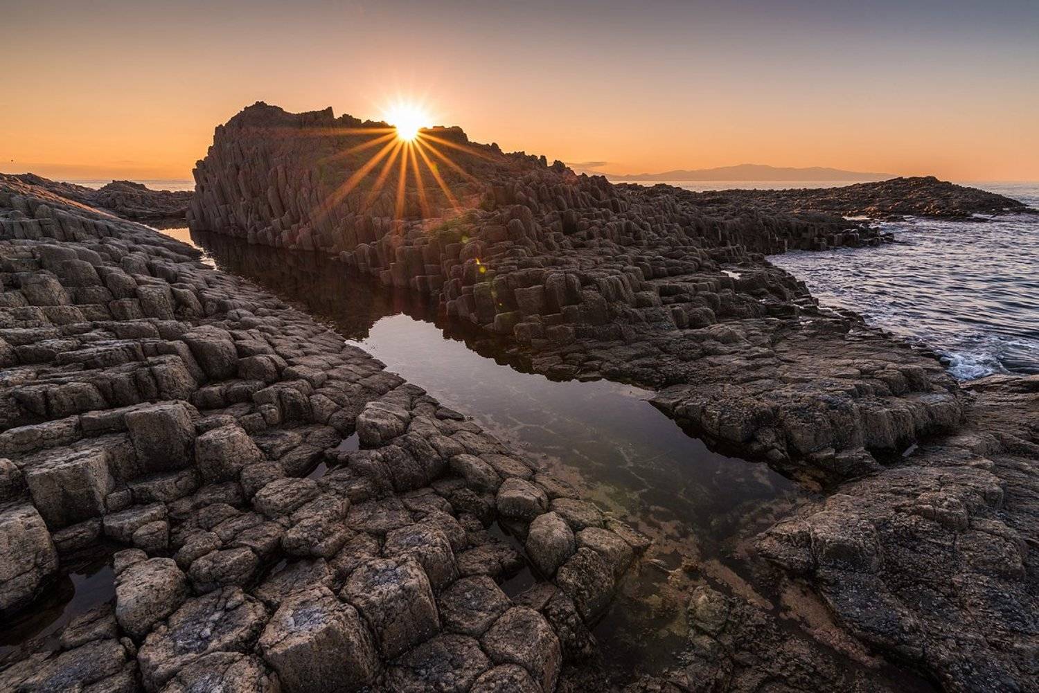 Кунашир, столбчатый, море, Екатерина (PhotoJourneys.ru) Васягина