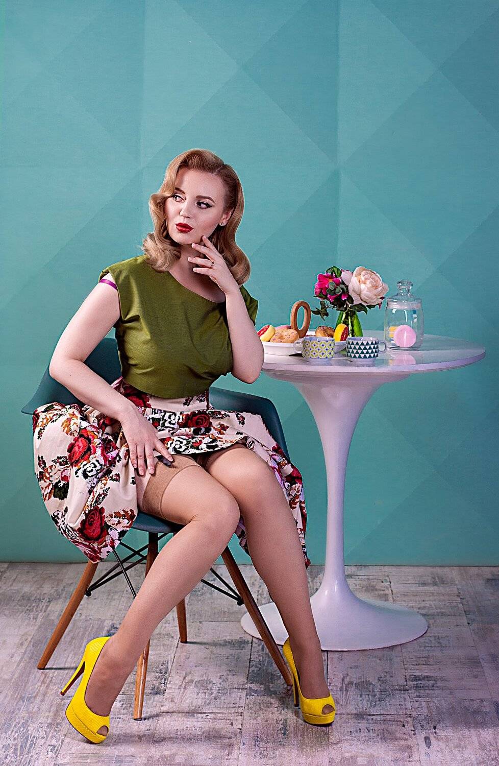 пинап, pinup, завтрак, пончик, женский портрет, Валерия Малиновска