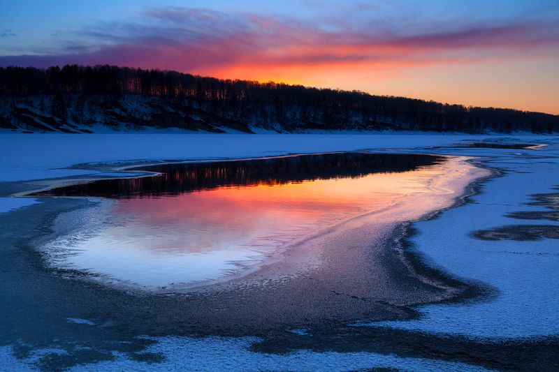 пейзаж, закат, река,весна. Весеннее зеркало фото превью