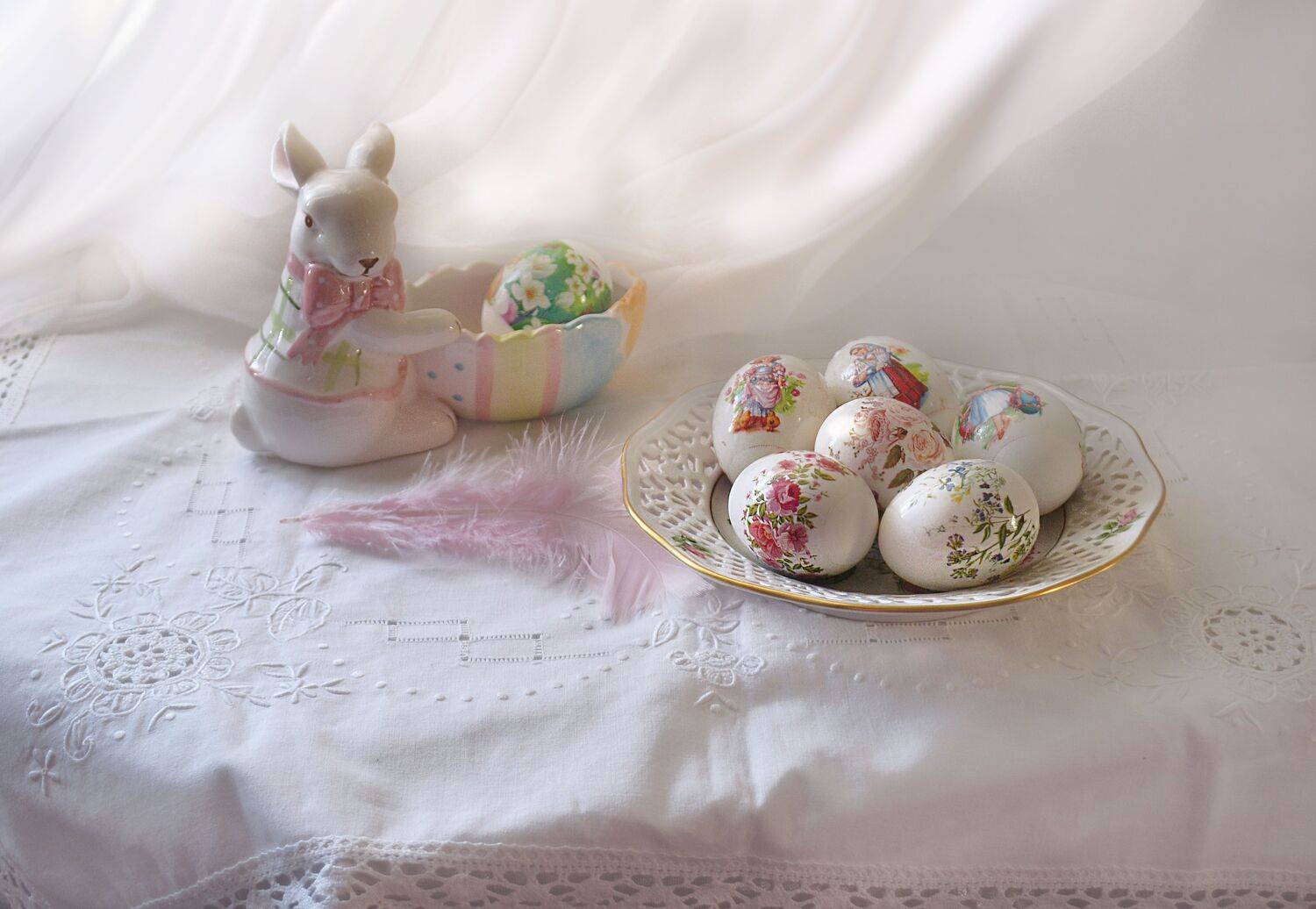 still life, натюрморт, апрель,  крашенки, пасха, праздник, светлая седмица, фарфор, фото натюрморт,, Колова Валентина