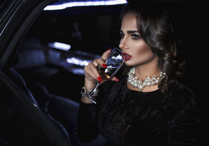 model brunette girl beatifull lady car night glamour ... фото превью