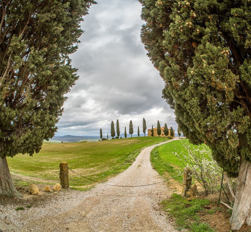 Medieval farmland-Tuscany Montepulciano фото превью