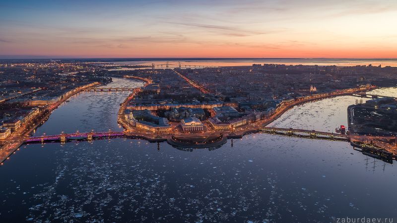 россия, петербург, санкт-петербург, город, весна, вечер, закат, река, лед, нева, аэрофотосъемка, небо, дрон И снова ледоход фото превью