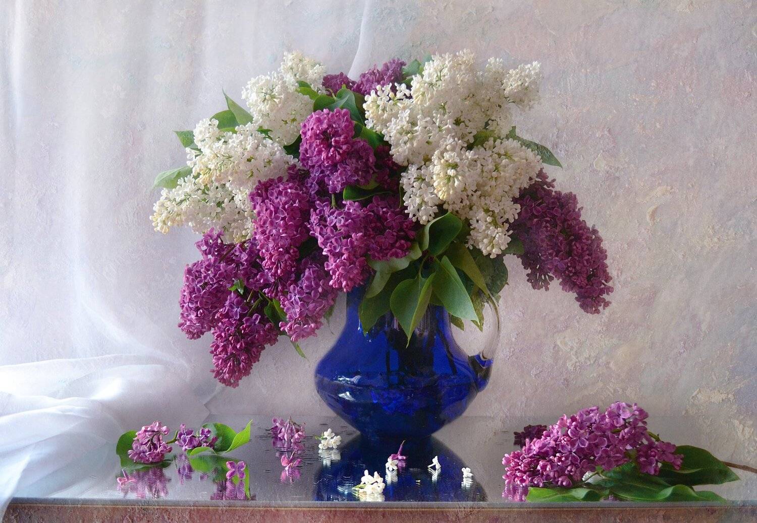 still life, натюрморт,  зеркало, лето,июнь, отражение, сиреневое настроение, сирень, фото натюрморт, Колова Валентина