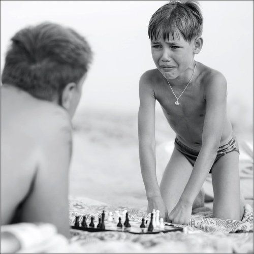 / Шах и мат / или / О проигранных плавках /