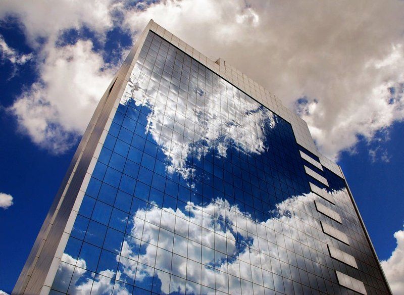 небо,отражения,город,архитектура,тучи Небо у зеркала фото превью