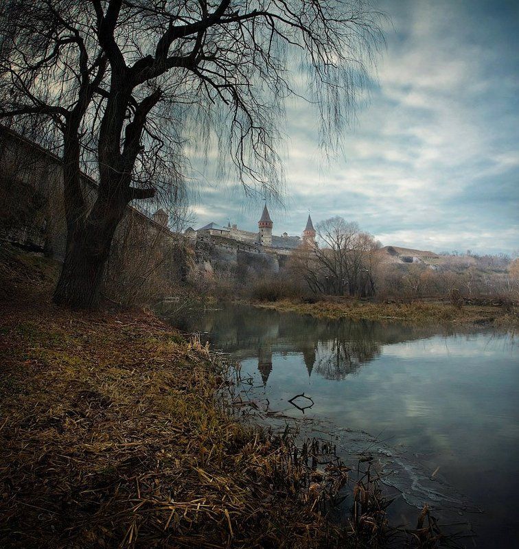 крепость, каменец-подольский Есть в графском парке старый пруд.. фото превью