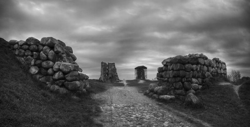 новогрудок, руины, вал, стена, камни, дорога | Новогрудок | фото превью