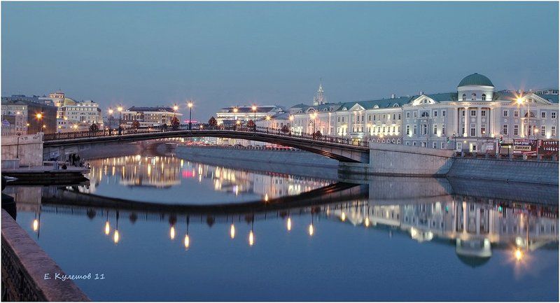 кадаши, кадашевская набережная, город, москва, вечер, огни, вечерняя москва, церковь, храм, купола, высотка, мост, канал, кулешов евгений, река Кадаши , мои Кадаши.... фото превью