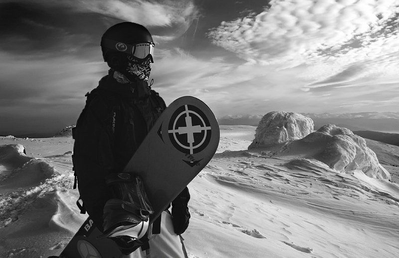 The boy never gets older фото превью