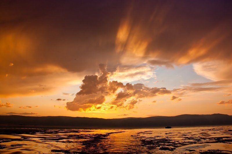 байкал, закат Ах как ярко вдруг вспыхнула лампочка под потолком фото превью