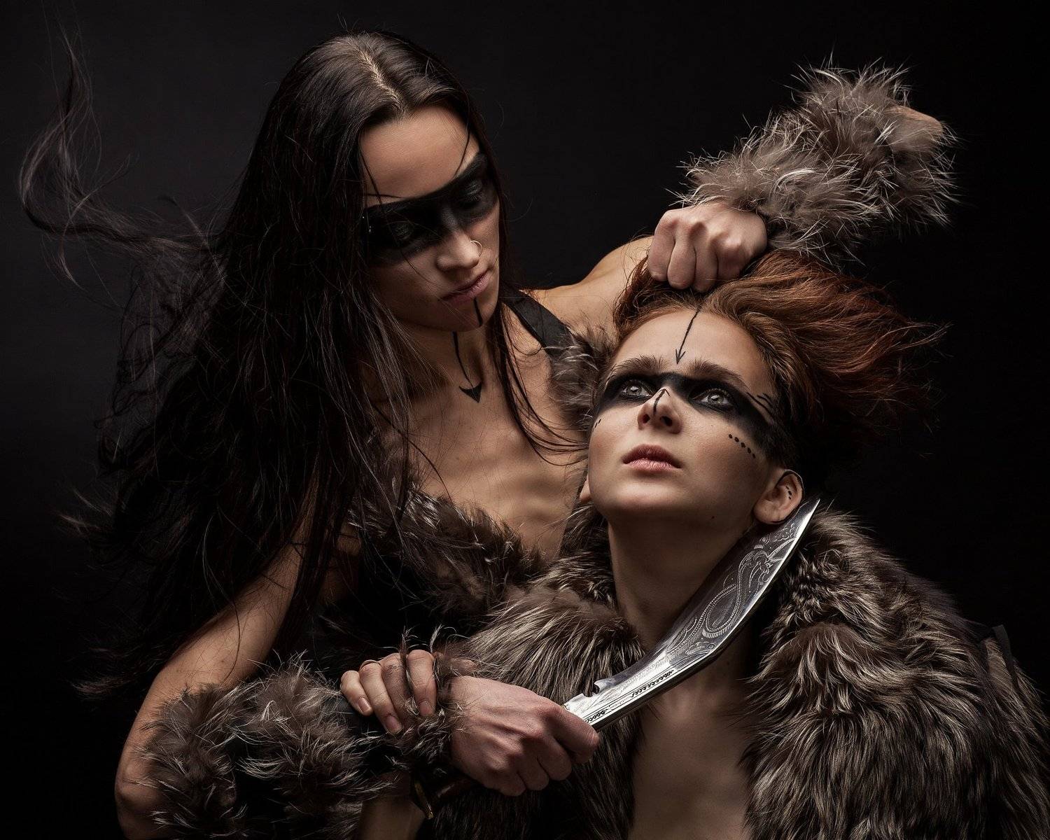 тира, warhammer, fb, нож, девушка, шкура, Шипов Олег