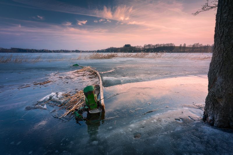 spring ice lake boat sky sunset clouds colors Waiting for the spring... фото превью