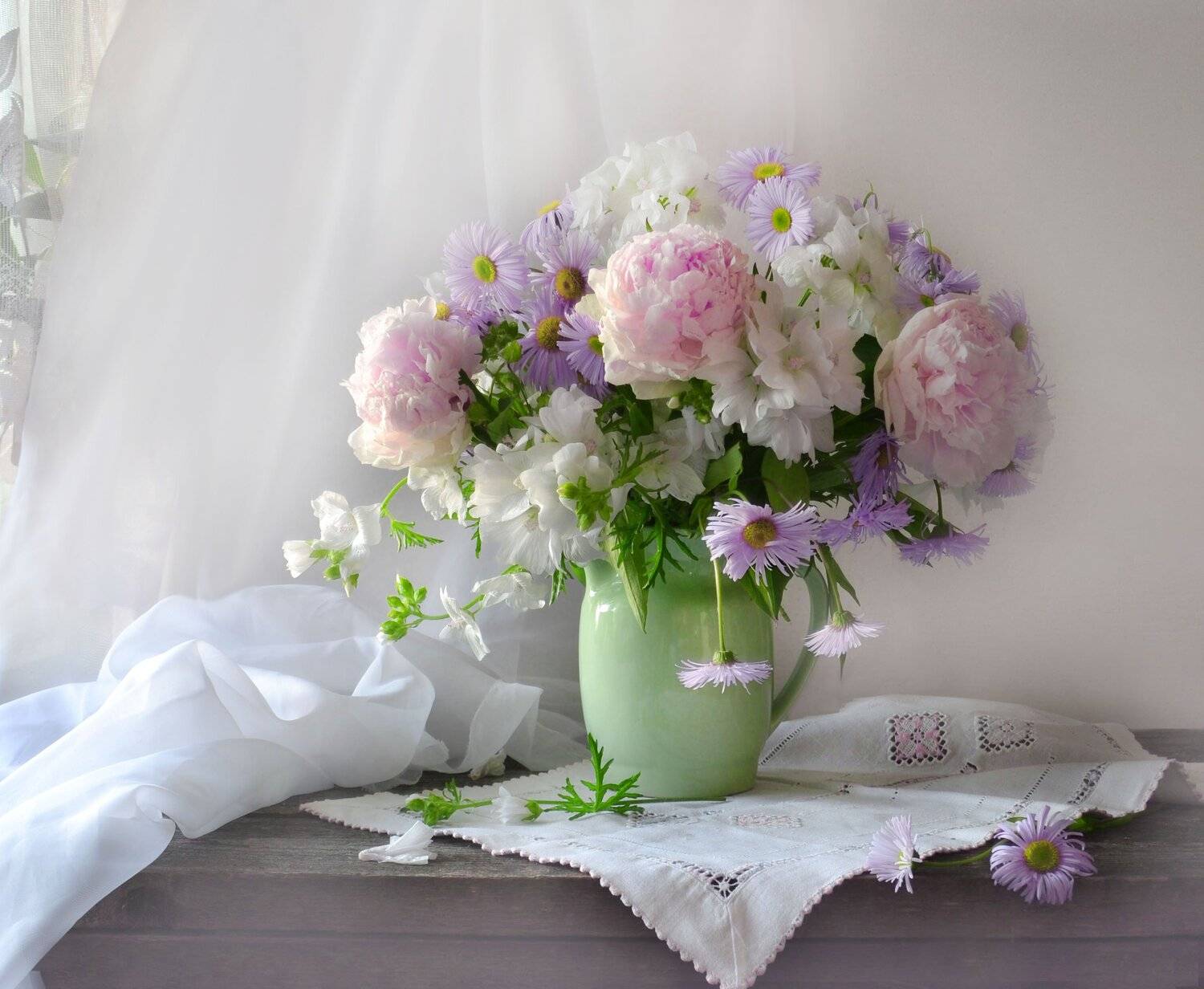 still life, натюрморт, июль, лаватера, лето, пионы, ромашки, сирень, фото натюрморт, цветы, Колова Валентина