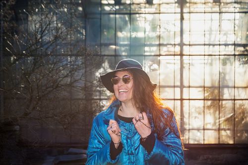 Любите ли вы жизнь так, как ее любит Нина?