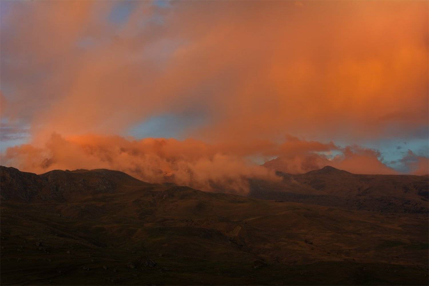 природа, пейзаж, кавказ, горы, весна, вечер, панорама, закат, солнце, небо, облака, свет, Альберт Беляев