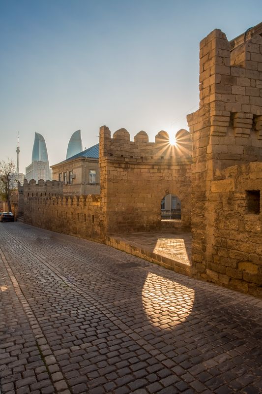 улица, солнце, Баку, Азербайджан, город, крепость, стена Улочка старого Баку фото превью