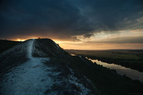 Меловые холмы на закате