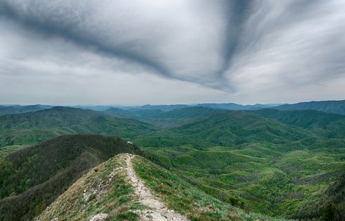 МОЛЕБЕН, ВИДЫ С ВЕРШИНЫ ГОРЫ ПАПАЙ!