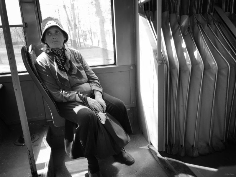 женщина,транспорт *** фото превью