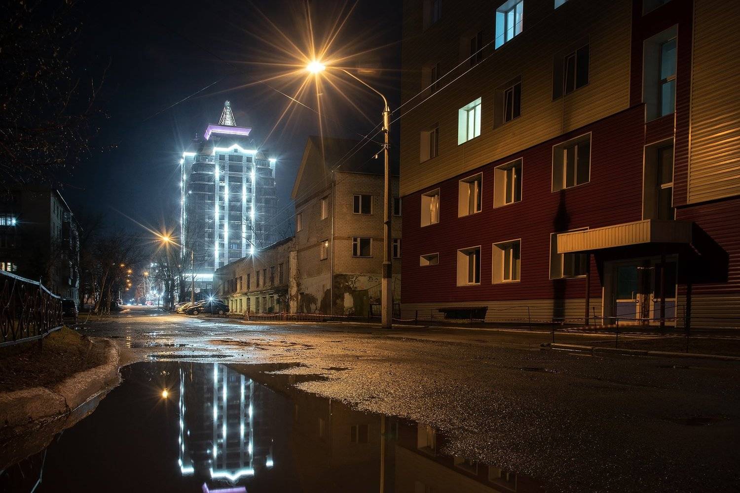 барнаул, апрель, ночь, лужи, дождь, весна, город, отражение, свет, сумерки, пейзаж, алтай, Денис Соломахин