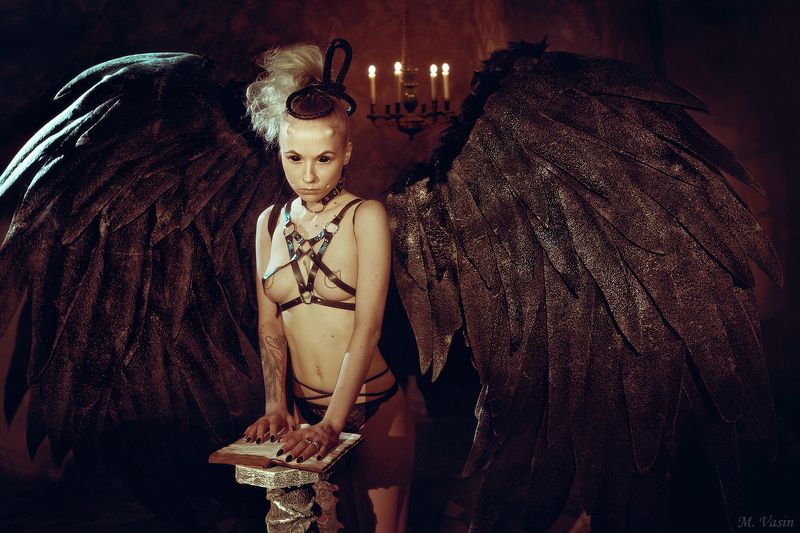 girl, model, sexy, nude, color, studiom light Lilith фото превью