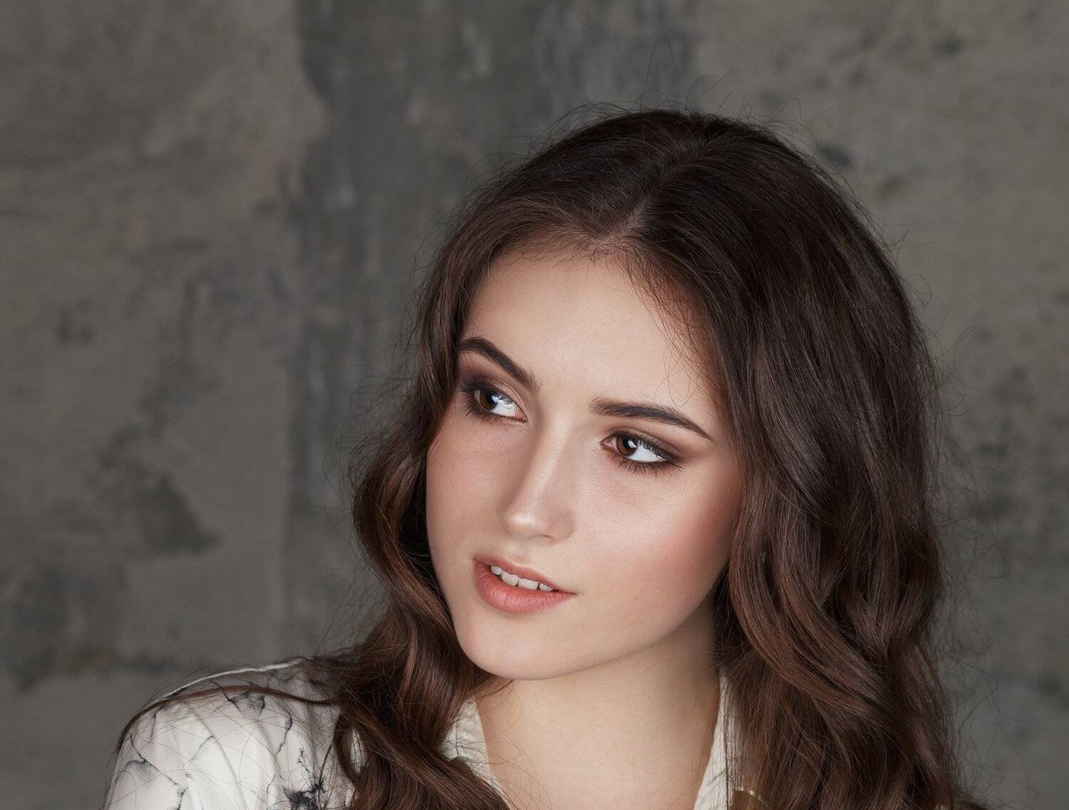 портрет девушки, Олег Богданов