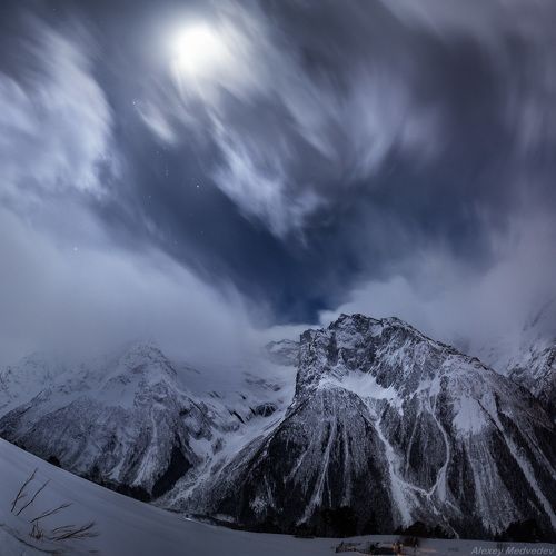 Лунная круговерть