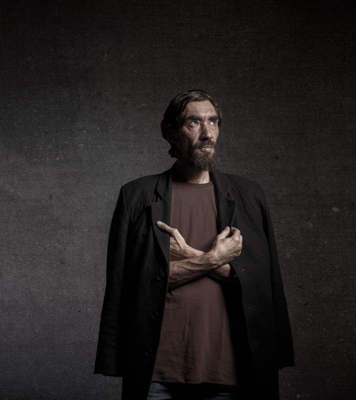 Концептуальный портрет художника Мурина фото превью