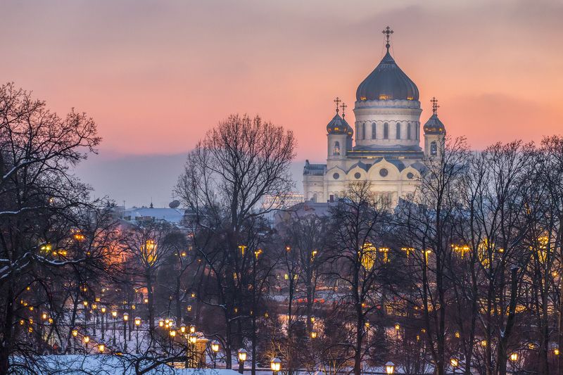 Москва, Россия, Храм Христа Спасителя, церковь, православие, закат, город, пейзаж Храм Христа Спасителя фото превью