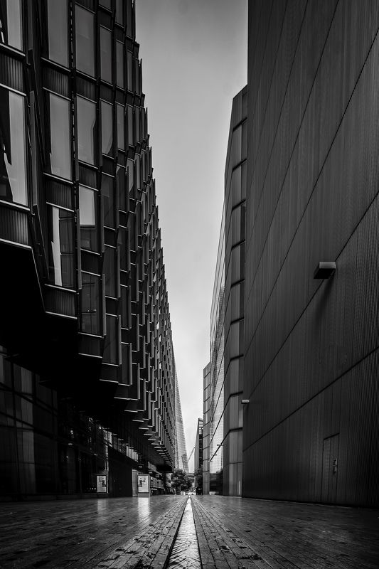away фото превью