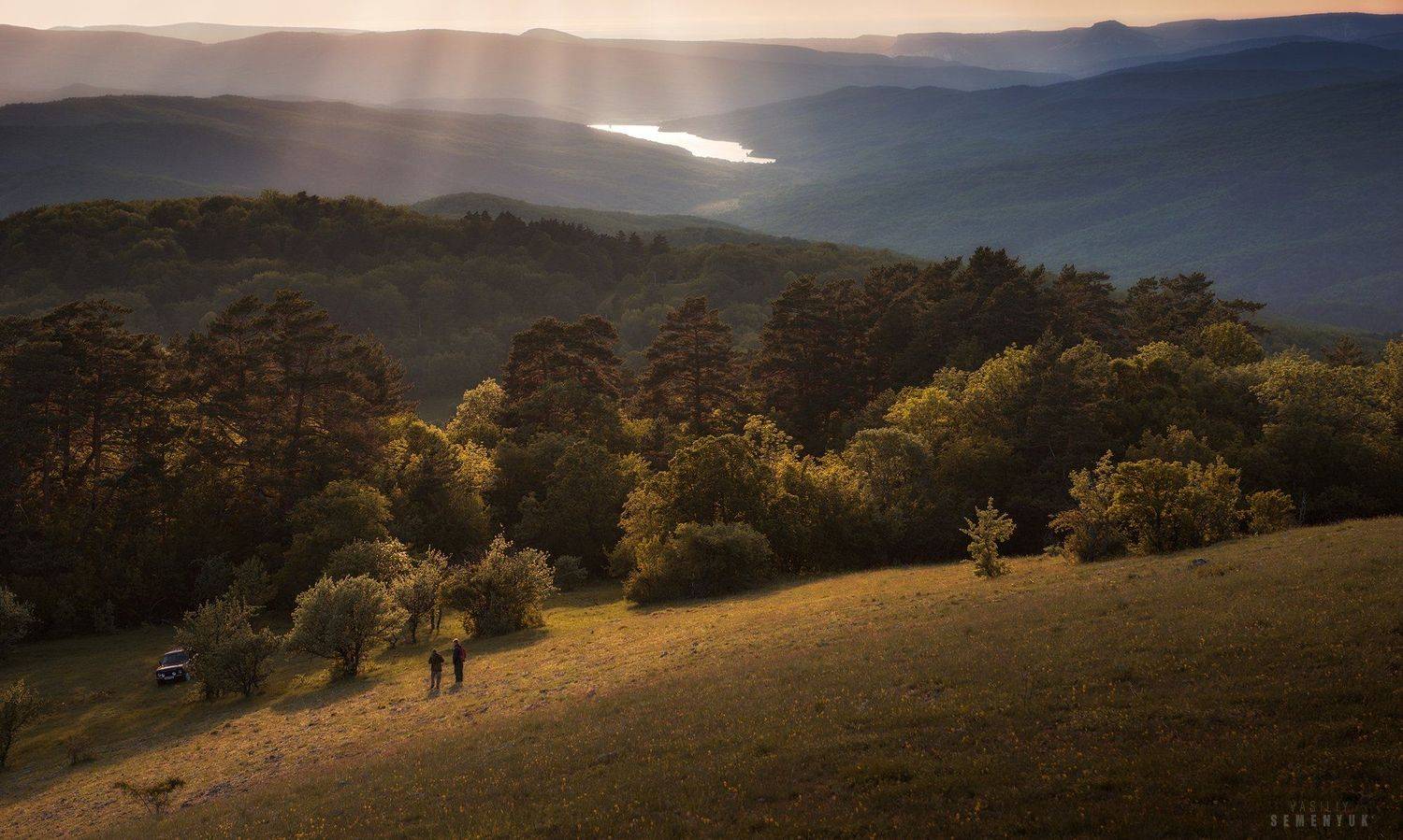 крым, поляна кермен, басман, горы, лес, загорское водохранилище, сосны, объёмный свет., Семенюк Василий