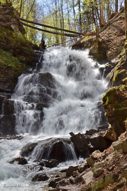 весна, апрель, закарпатье, горный массив боржава, водопад шипот Апрель - время полной воды фото превью