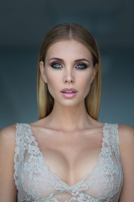 006 Portrait 2018 фото превью