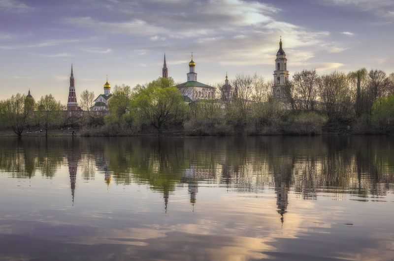 монастырь,вера,весна,закат,река,небо,православие, россия Старо-Голутвин мужской монастырь фото превью