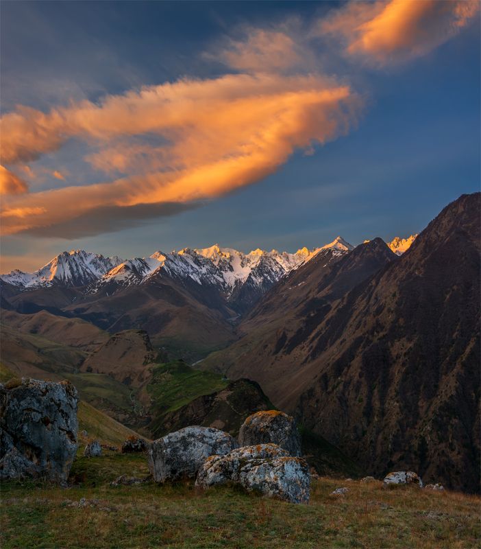 природа, пейзаж, кавказ, горы, весна, вечер, панорама, закат, солнце, небо, облака, свет *** фото превью