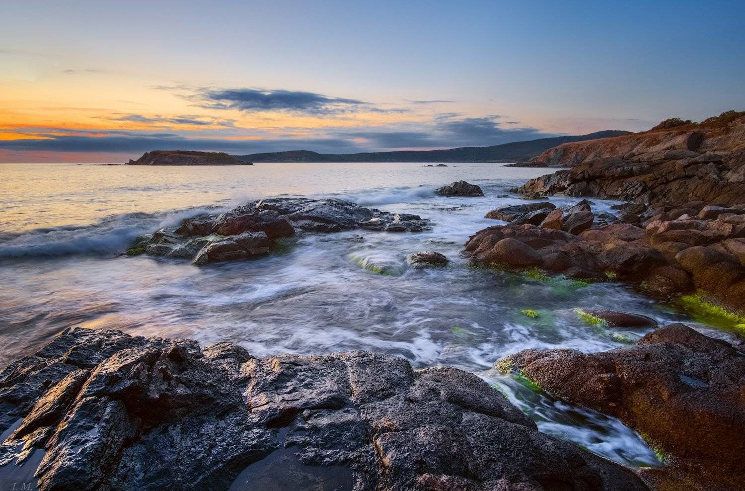 рассвет, Болгария, Аркутино, скалы, море, пейзаж, утро, осень, Черное море, остров, morning, Black sea, Bulgaria, rocks, sea, seascape, sunrise, island, Ivan Maljarenko